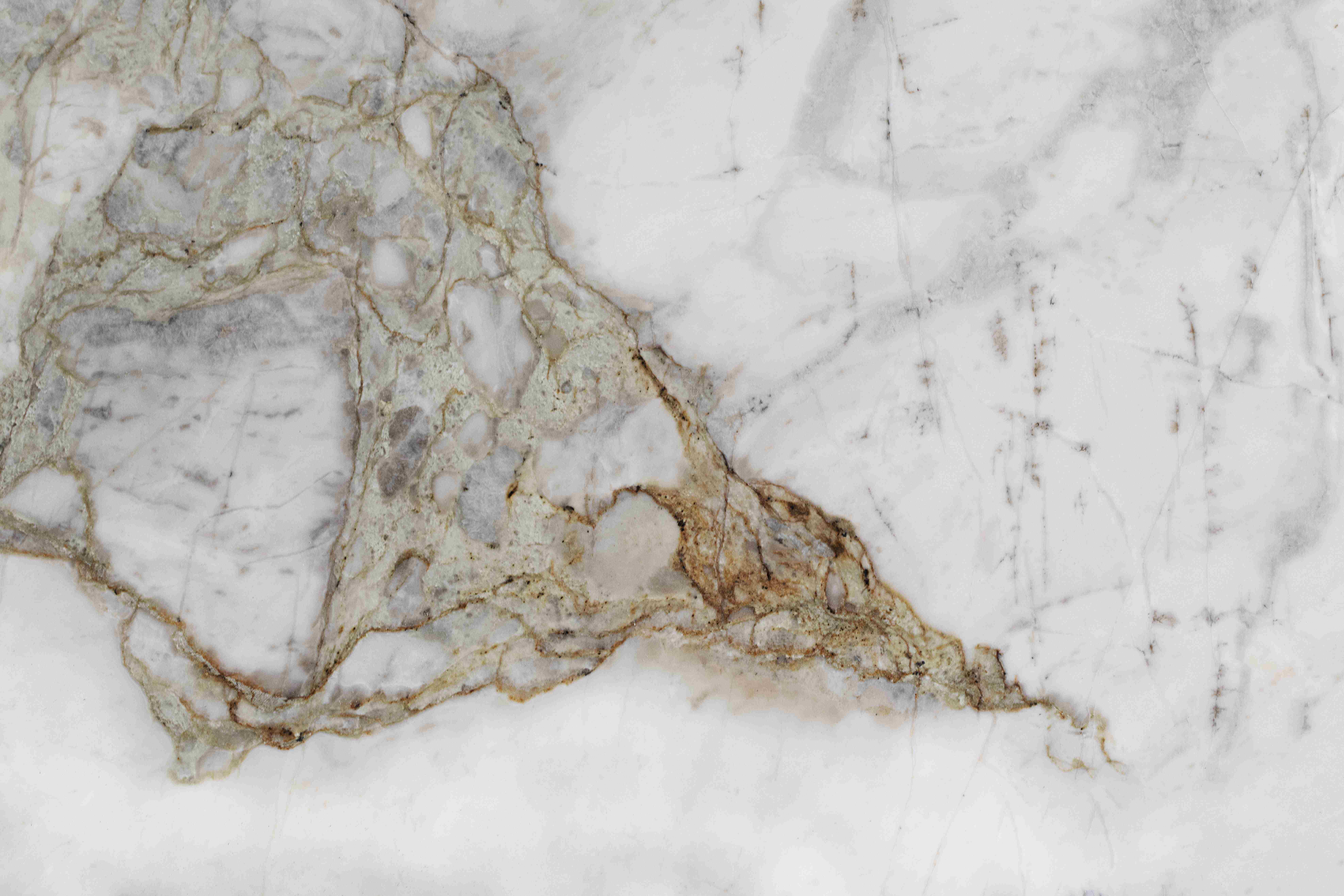 Calacatta Quartz